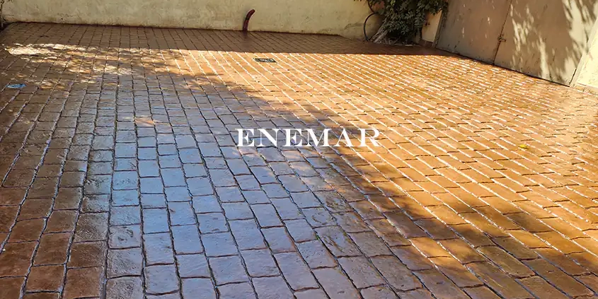 Obra de hormigón estampada en Cubas de la Sagra