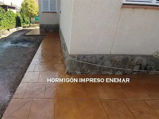 Instaladores de hormigón impreso en Fresno de Torote
